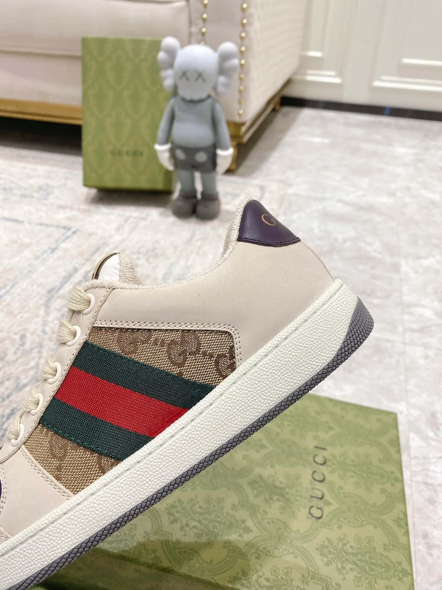 Gucci - Newly upgraded Gucci dirty shoes for couples 👫 2022 early spring new style... GG series distressed casual dirty shoes for the catwalk ⚠️⚠️ Original development and purchase level version... Metal double G crystal cylindrical logo... Gucci original pattern webbing... Exclusive color rubbed cowhide fabric, original terry cloth is delicate, soft and more comfortable and breathable, privately stamped two-color original TPU outsole (lower layer is wider, upper layer is narrower) Ready stock, matching packaging... 35-40/39-44 regular size 💰Female style 290 💰Male style 290